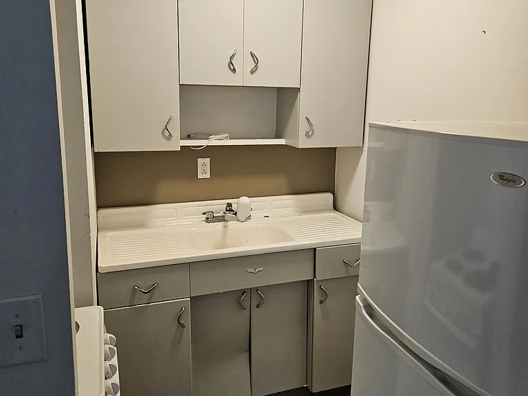 49 Bishop St #4B — Photo 2