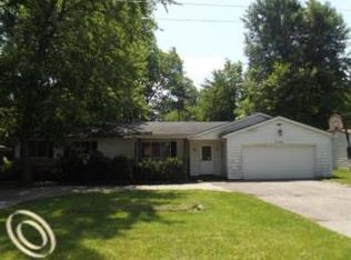 21901 Mada Ave, Southfield, MI 48075