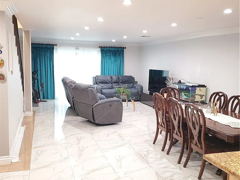351 E Verdugo Ave #E — Photo 7