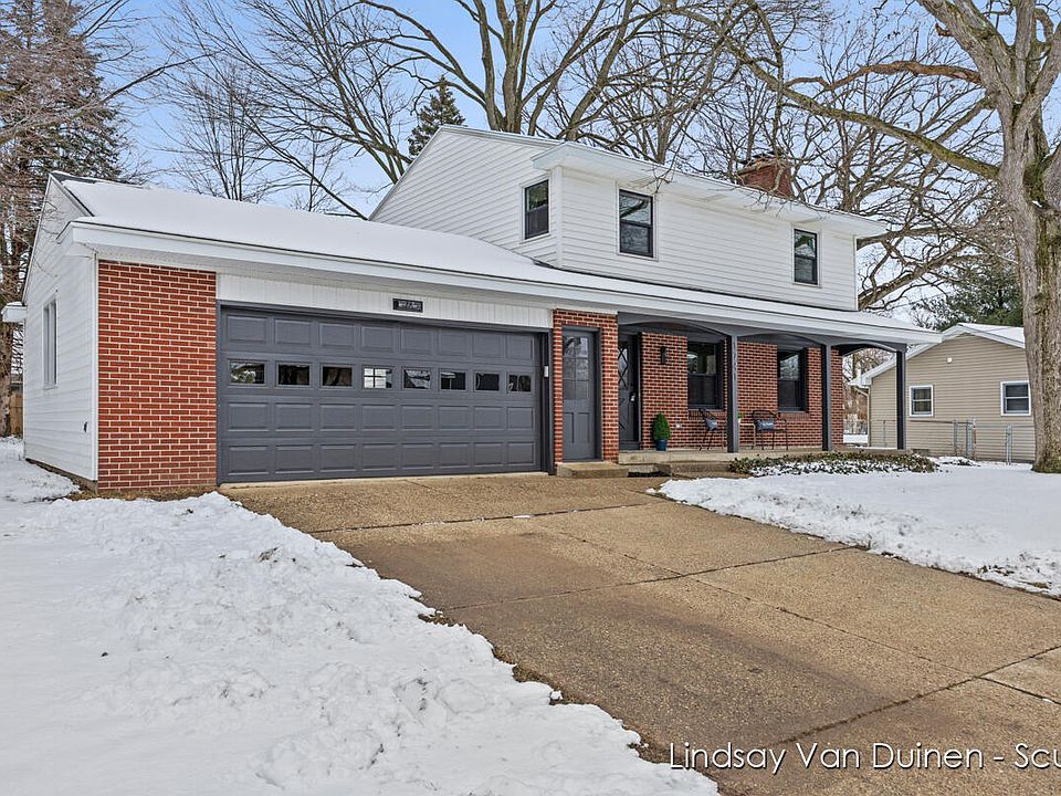 1741 Southlawn St, Jenison, MI 49428 Zillow