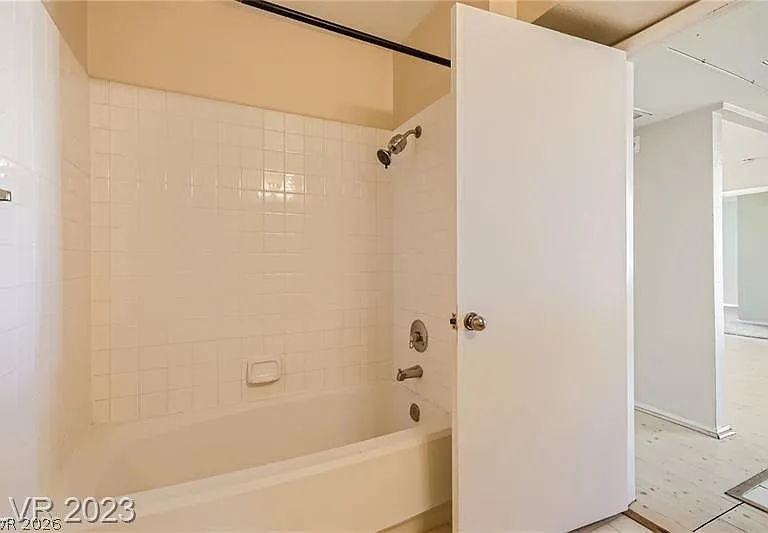1909 Mountain Hills Ct #206 — Photo 24