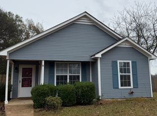 121 Kensington Cir, Warner Robins, GA 31093