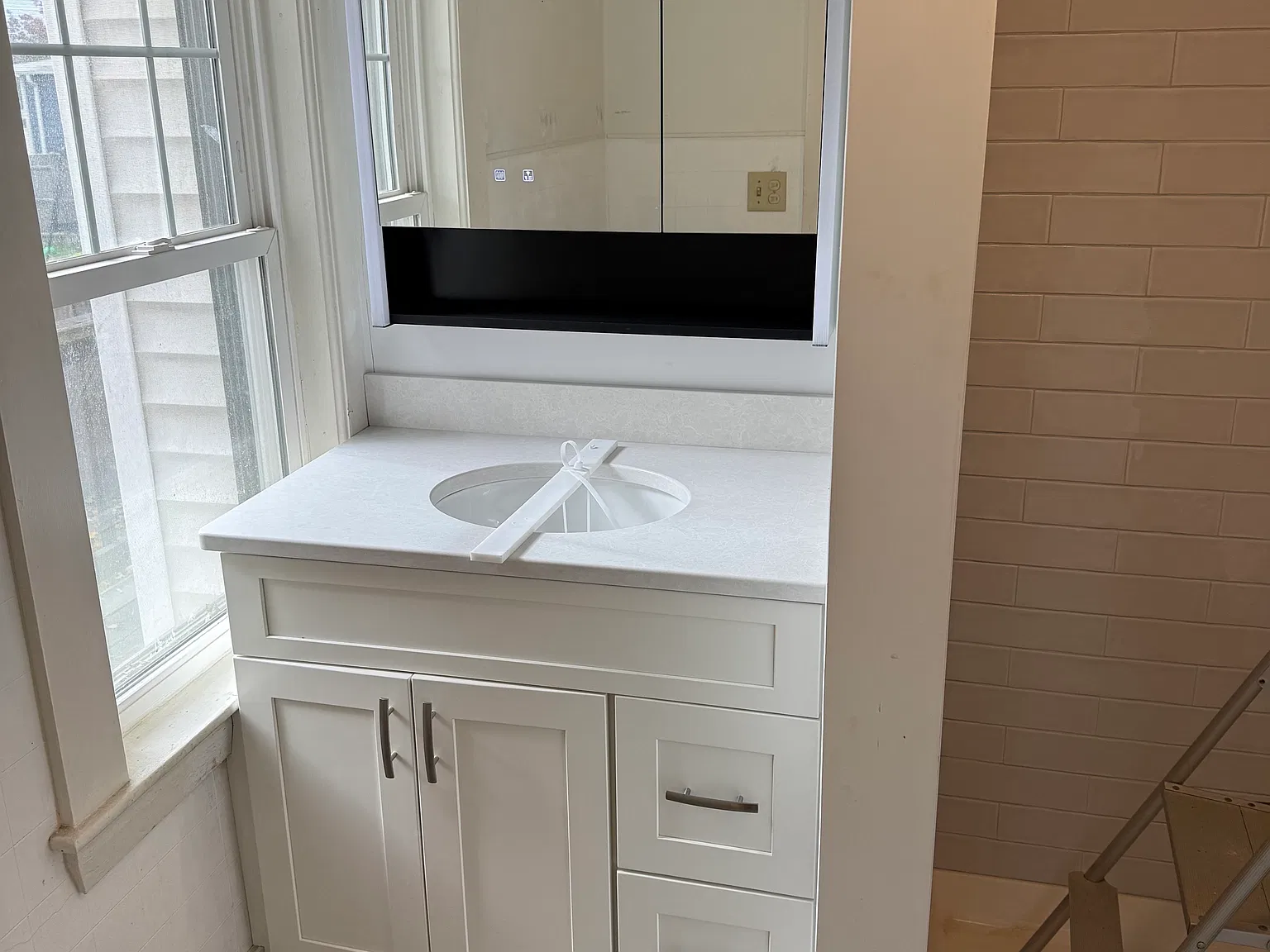 2 bed, 920 sqft, $2,850 — Photo 3
