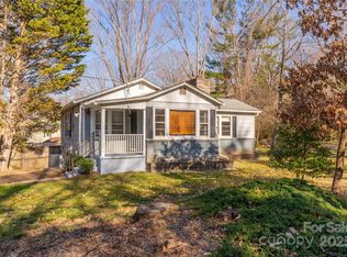 304 School Rd E, Asheville, NC 28803