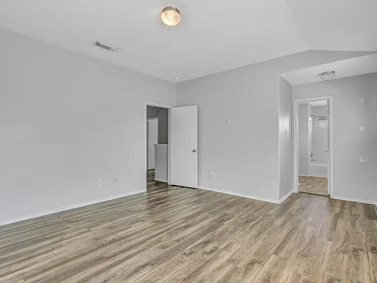 2927 Cypress Island Dr — Photo 19