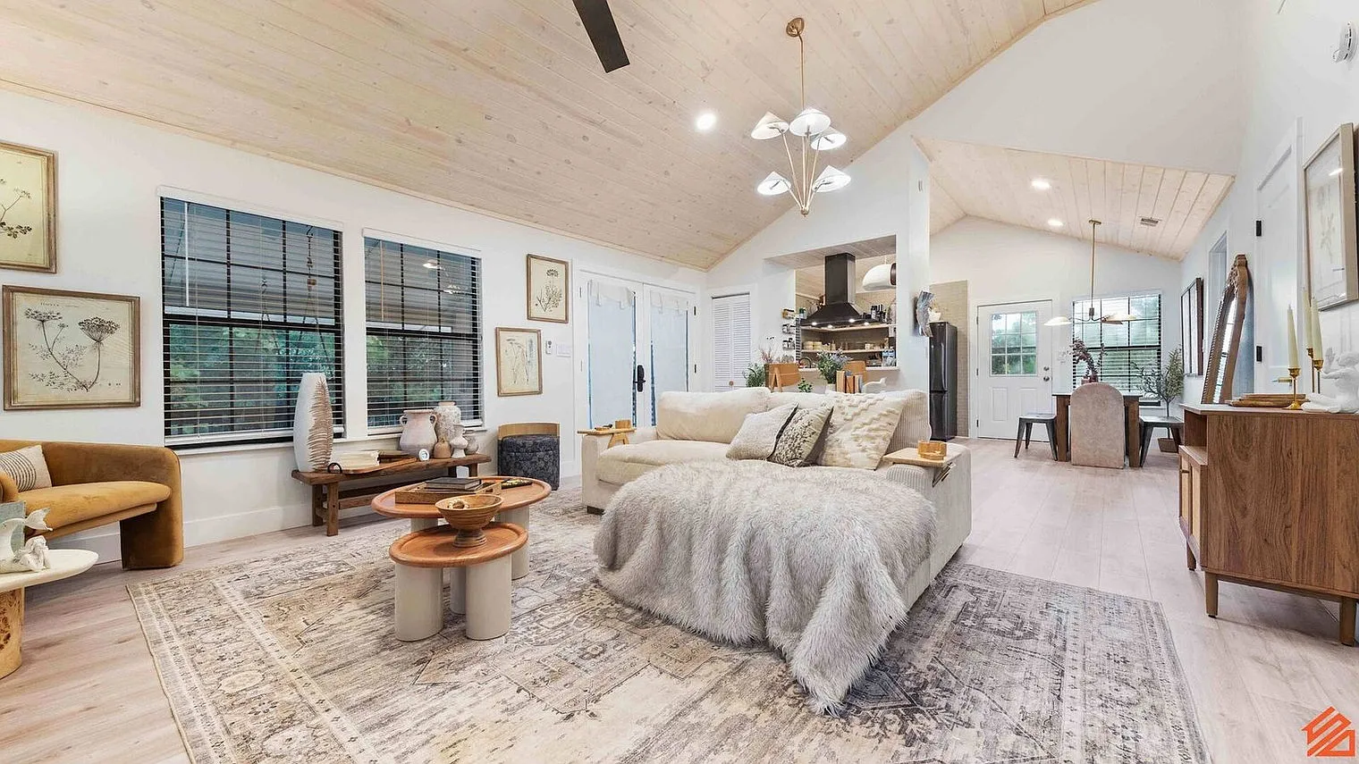 2 bed, 2.0 bath, 12744 sqft, $3,635 — Photo 1