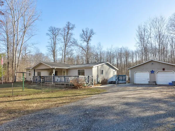 13225 East Rd, Montrose, MI 48457