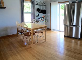 22 Skye Line Dr, Sutton, MA 01590