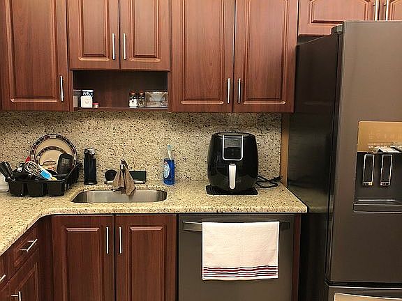3rd image of 3510 Oaks Way APT 205