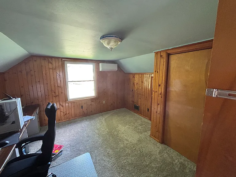 108 Pearl St — Photo 20