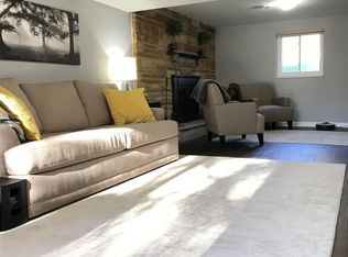 116 Treeview Dr, Coraopolis, PA 15108