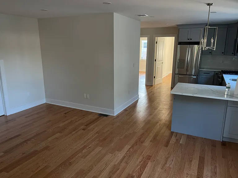 161 Franklin St #1 — Photo 14