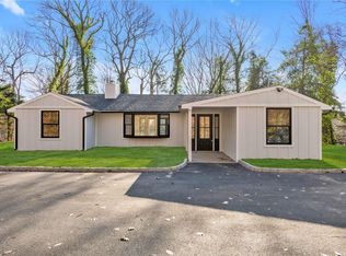 120 Little Neck Rd, Centerport, NY 11721