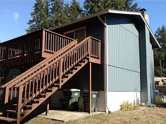 3rd image of 1225 Firpark Dr SE