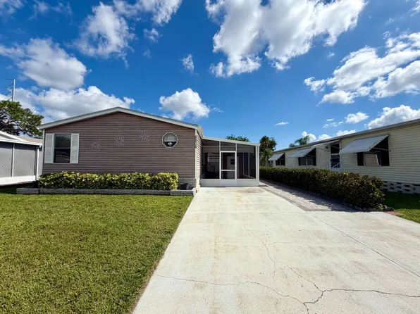 8806 Ripple Ct, Tampa, FL 33635