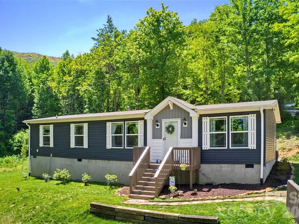 1205 Saunook Rd, Waynesville, NC 28786