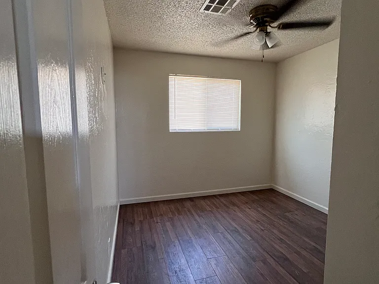 4615 W Weldon Ave — Photo 9