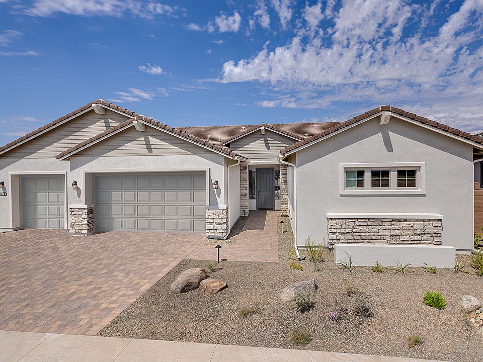 Verdin Summit_Tyndall Front Ext