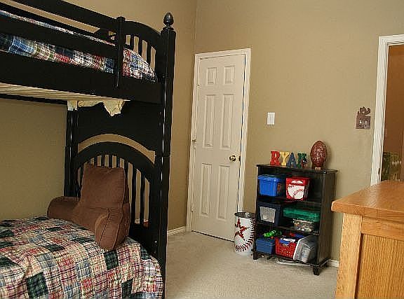 secondary child's bedroom