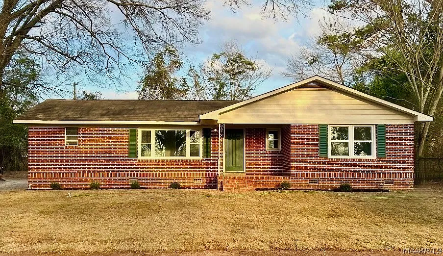 3 bed, 2.0 bath, 1237 sqft, $1,650 — Photo 1