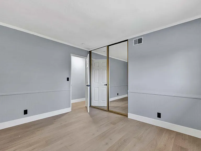 9882 Kings Canyon Dr — Photo 20