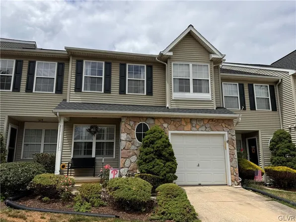 4163 Huckleberry Dr, Center Valley, PA 18034