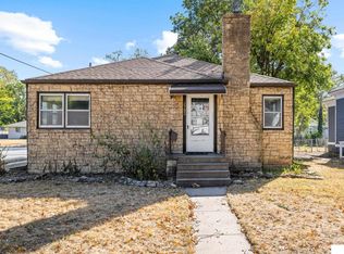 2793 E St, Lincoln, NE 68510