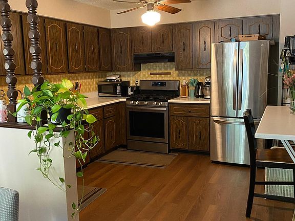 2nd image of 630 Longfellow Dr