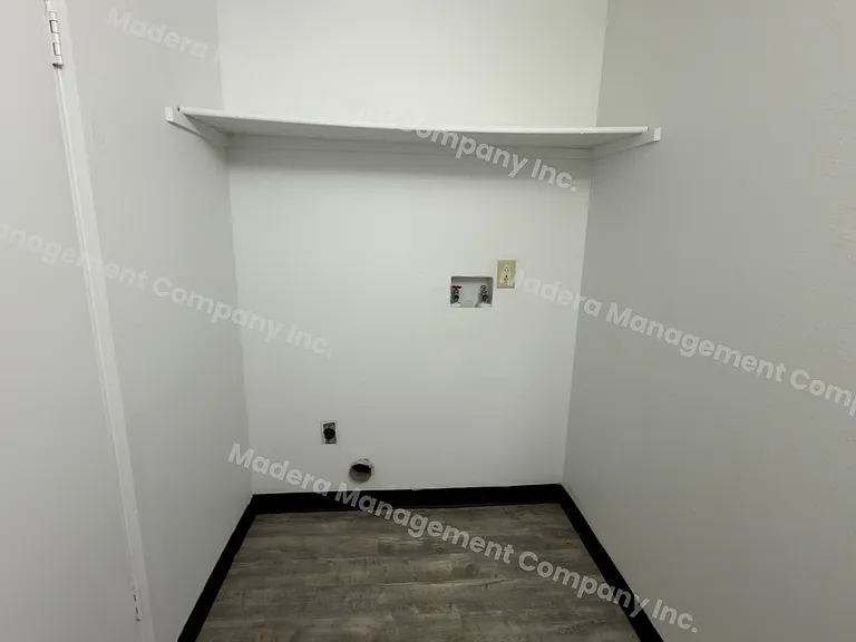 214 Stadium Rd — Photo 12