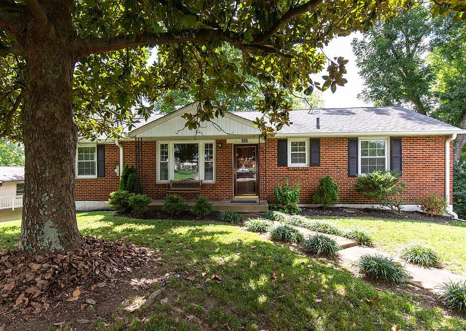 1st image of 202 Myrick Dr
