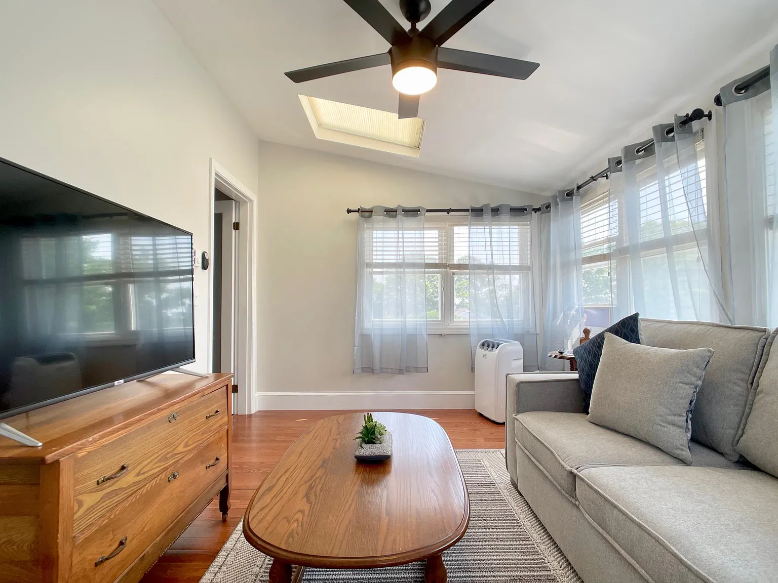 531 Green End Ave — Photo 4