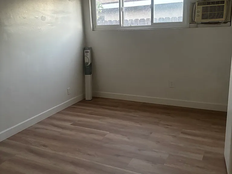 2652 Muscatel Ave — Photo 5