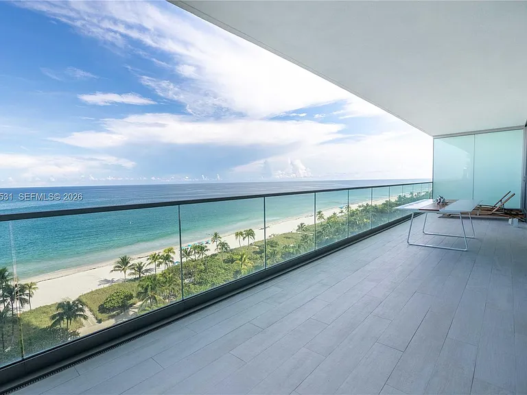 10201 E Collins Ave #1002 — Photo 2