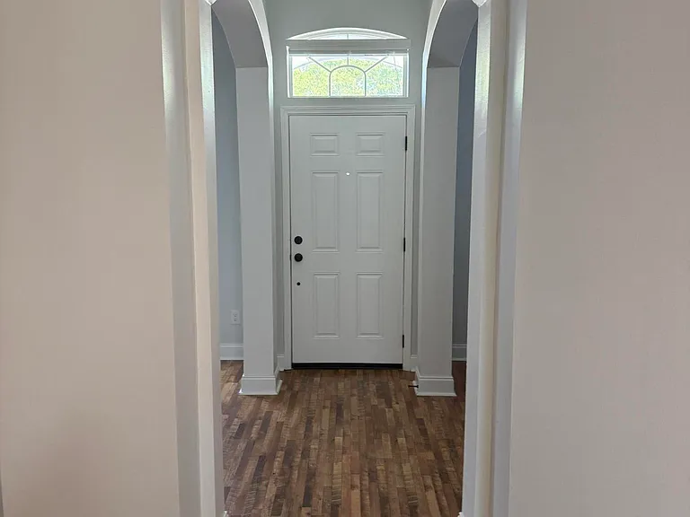 2063 Las Brisas Ct — Photo 3