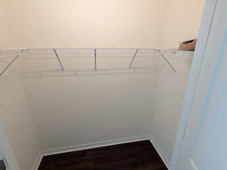 2926 Suncoast Plains Dr — Photo 19