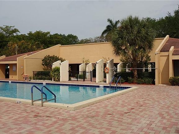 5th image of 6546 Coral Lake Dr
