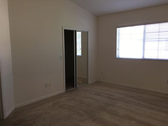 5th image of 10734 Regent Square Dr
