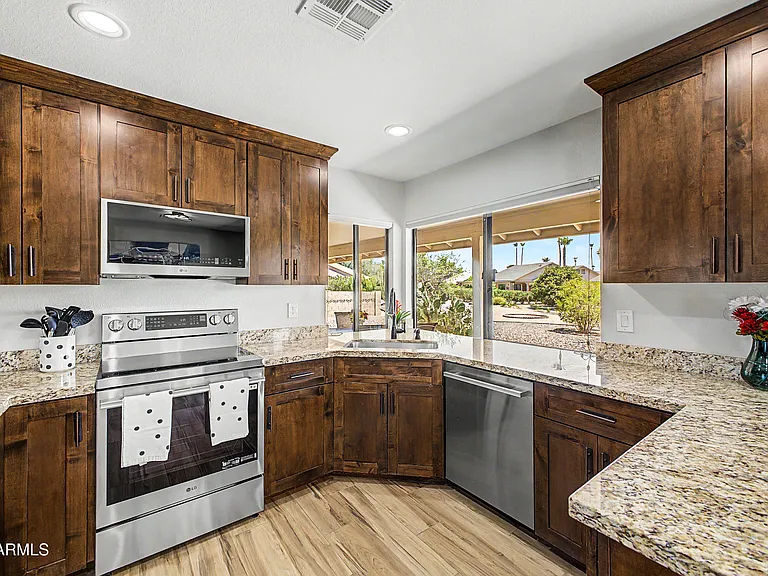 9625 W Taro Ln — Photo 22