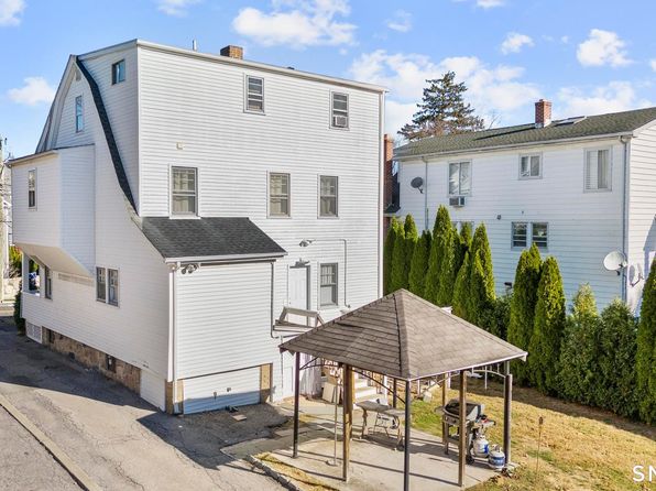 118 Colonial Rd #1