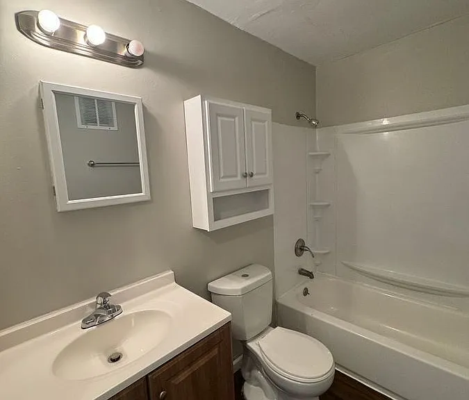 126 S Franklin St #21 — Photo 10