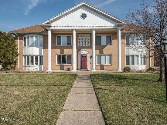 2130 Richards Rd APT 1, Ottawa Hills, OH 43606