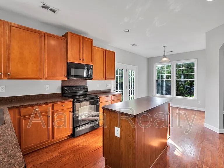 13843 Porter Creek Rd — Photo 3