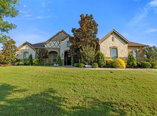 245 McKinley Cir, Waxahachie, TX 75167