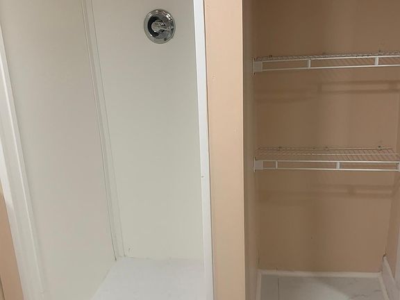 Stand up shower with storage