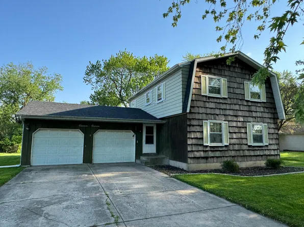 1111 W 72nd Ct, Merrillville, IN 46410
