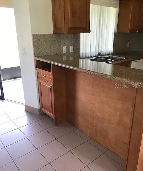 25385 Sandhill Blvd #E1 — Photo 4