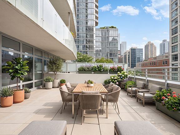 2nd image of 555 W 59th St APT 4F