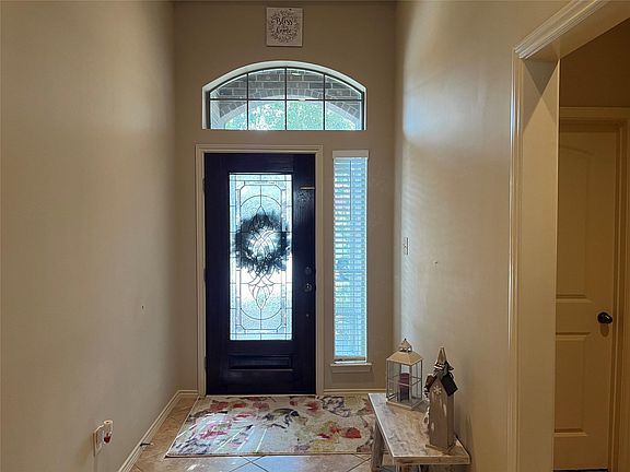 3rd image of 11127 E Lake Gables Dr