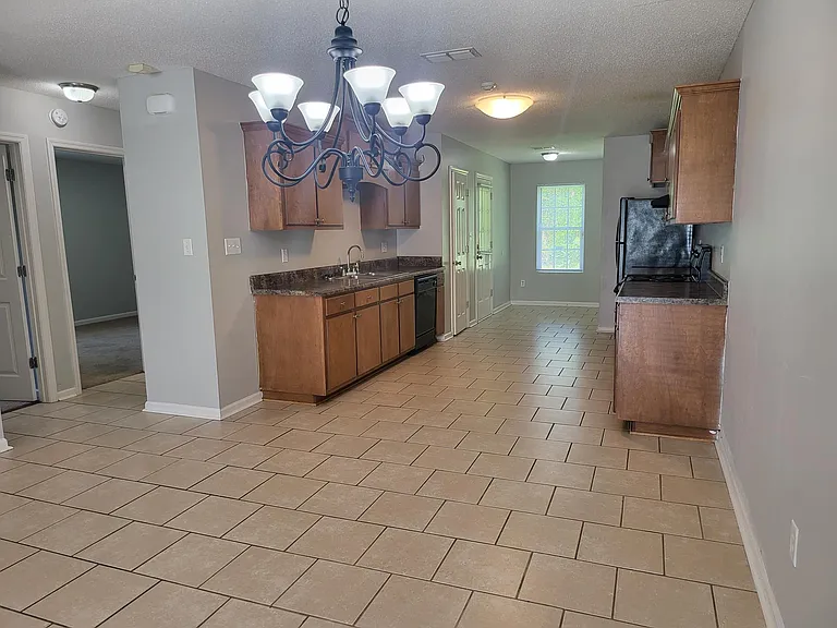 105 Embleton Ct #A — Photo 6