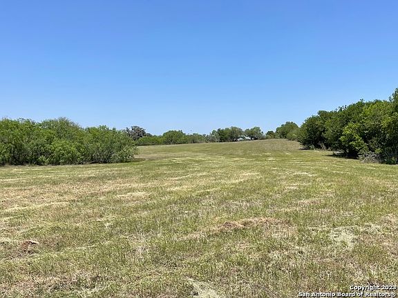 TRACT 4 W King Lane, Beeville, TX 78102 | MLS #1663854 | Zillow